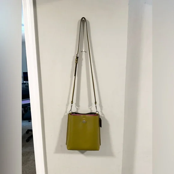 COACH Mollie Bucket Bag 22✨RARE COLORWAY! Everglade (green) and Orchid (pink) - Picture 11 of 11